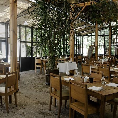 Hotel Restaurant Le Combava Антананариву Экстерьер фото